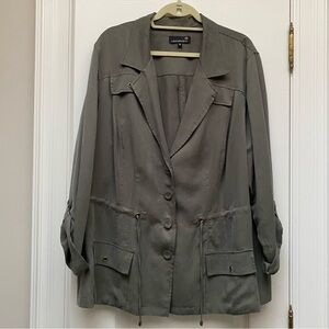 Laura Plus Lightweight 100% Tencel Jacket in Olive Green